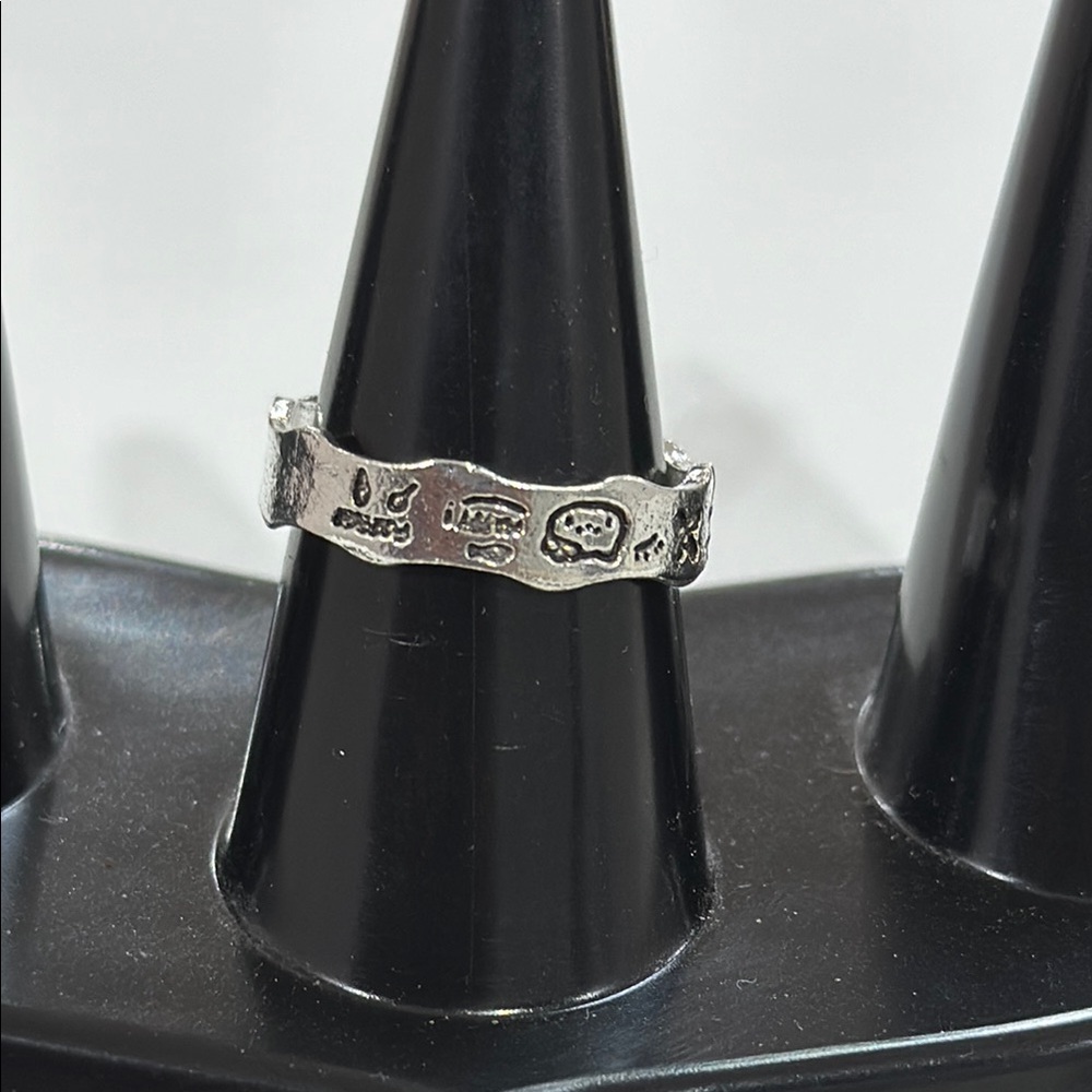 Wavy edge exquisite fashion temperament Pacha dog ring classmate ring